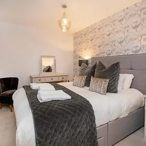 8 Blue Bridge- Elegant And Luxurious 1 Bedroom Apt- Free Parking , York United Kingdom