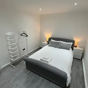 Luxury 2 Bed Apartment, Sleeps 6 With Sofa Bed, Close To Tram Station , Sale United Kingdom