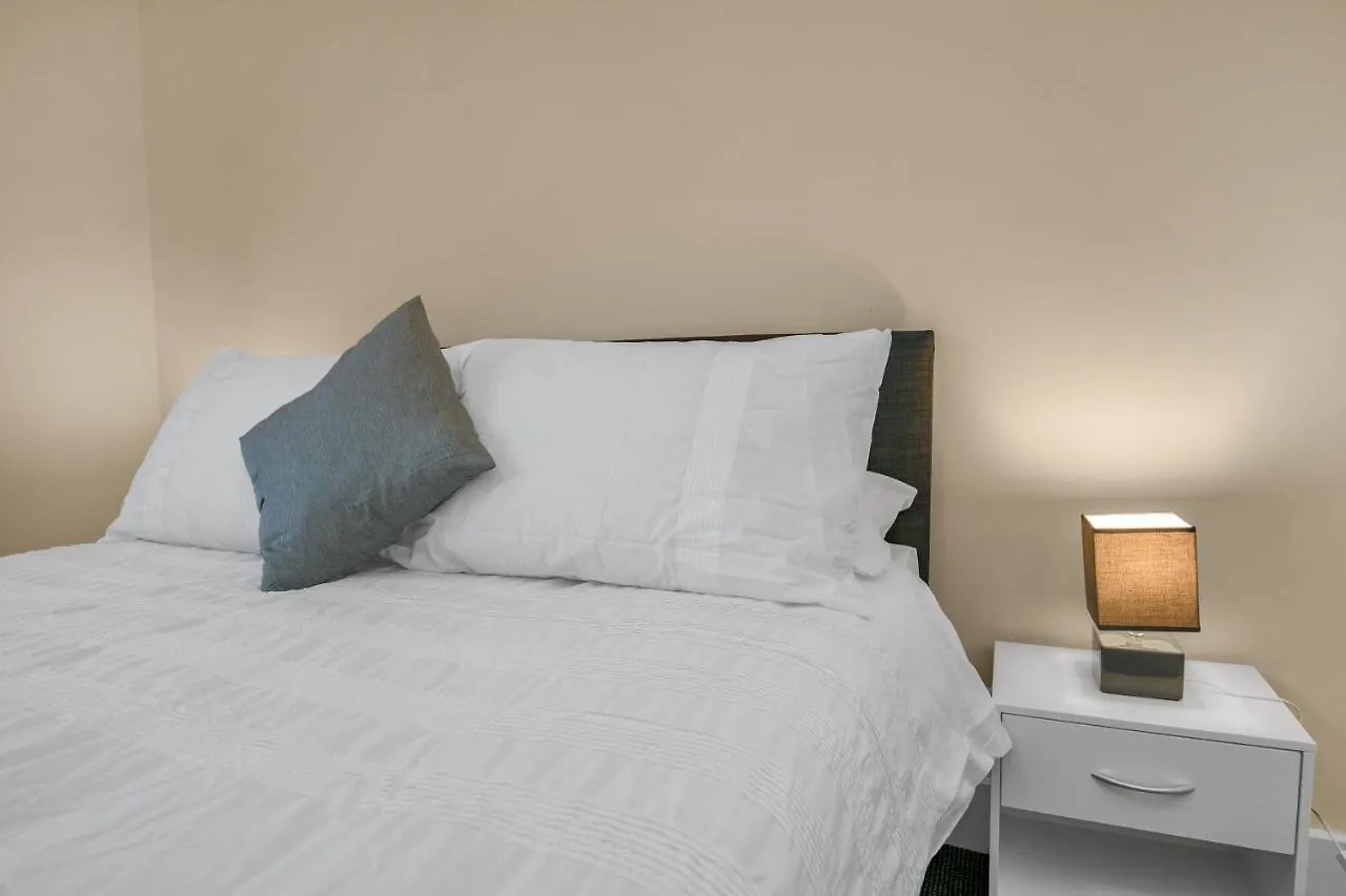 Edinburgh City Center Coady Apartment Sleeps 5 Free Car Park Space 0*,