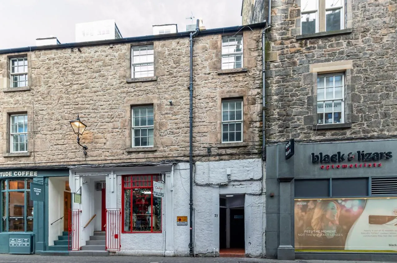 Edinburgh City Center Coady Apartment Sleeps 5 Free Car Park Space
