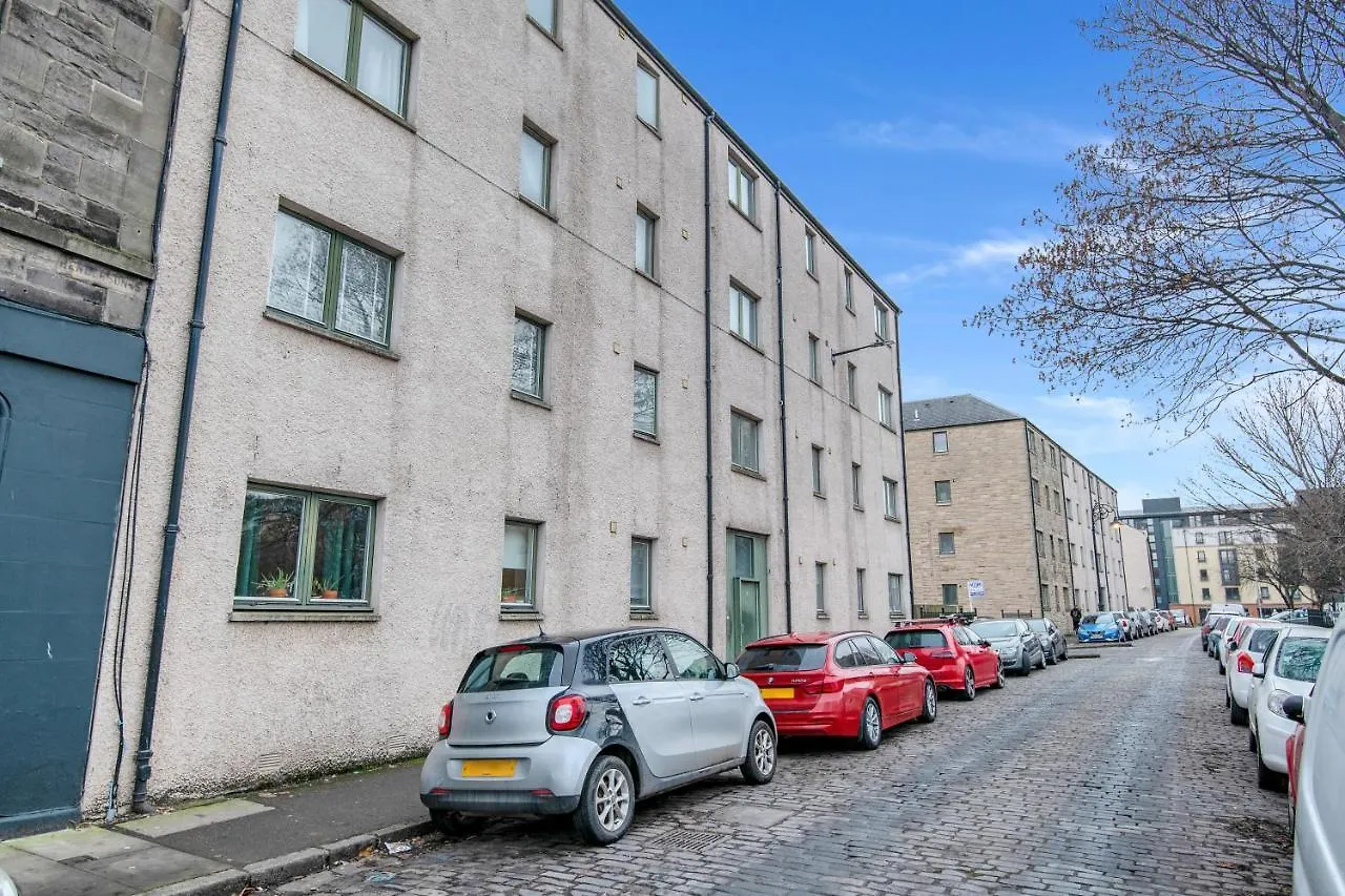 Edinburgh City Center Coady Apartment Sleeps 5 Free Car Park Space 0*,  イギリス