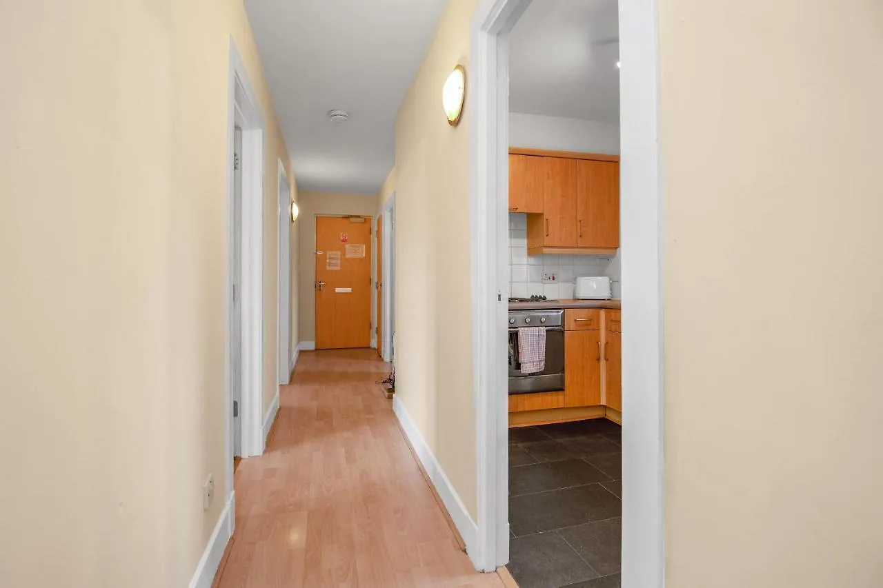 Edinburgh City Center Coady Apartment Sleeps 5 Free Car Park Space 0*,  イギリス