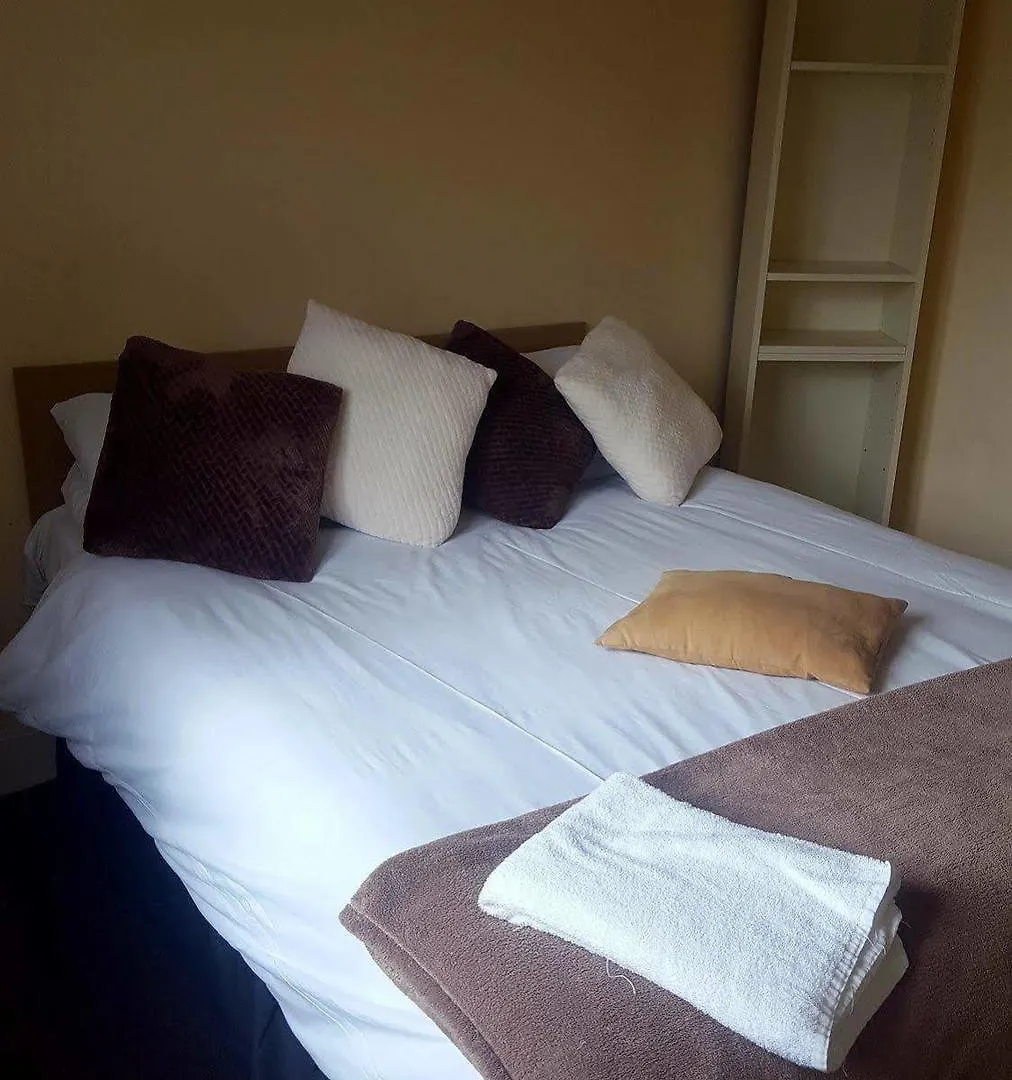 Edinburgh City Center Coady Apartment Sleeps 5 Free Car Park Space 0*,  イギリス